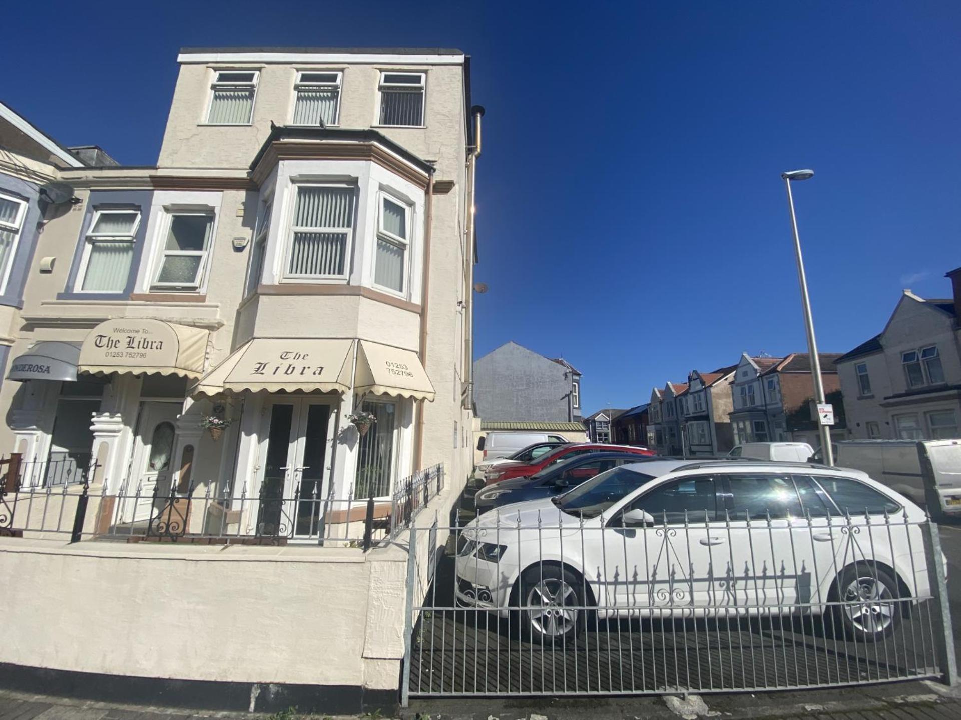 The Libra - Adults Only B&B With Carpark Blackpool Dış mekan fotoğraf
