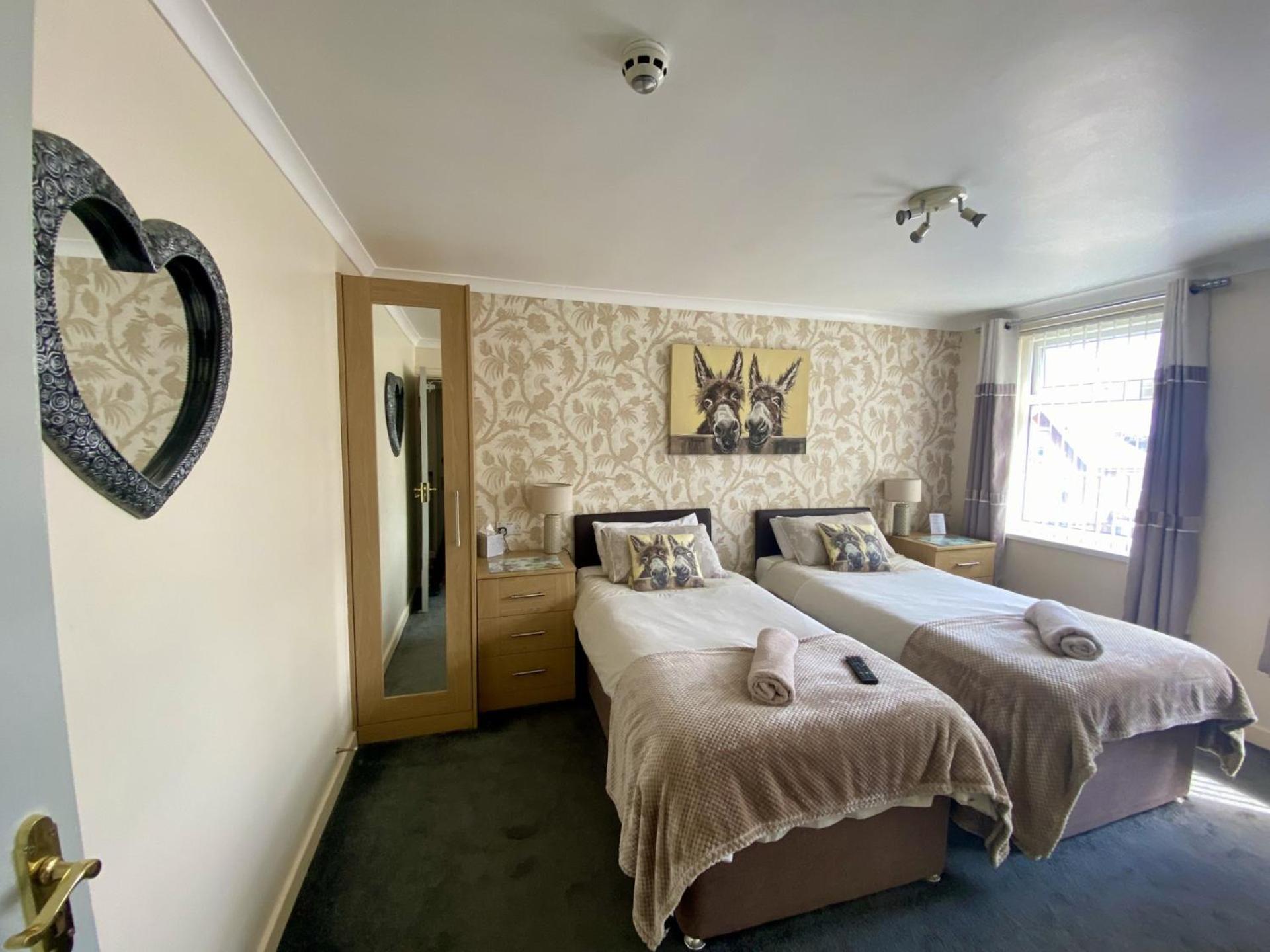 The Libra - Adults Only B&B With Carpark Blackpool Dış mekan fotoğraf