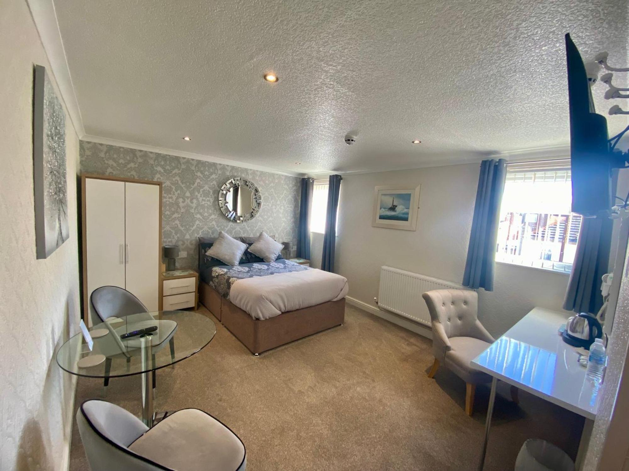 The Libra - Adults Only B&B With Carpark Blackpool Dış mekan fotoğraf